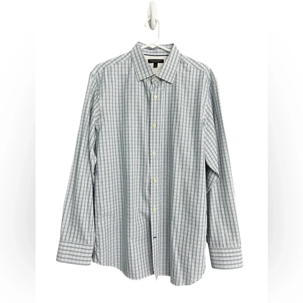 Banana Republic Non-iron slim fit long sleeve dress shirt Blue plaid‎ Size Large